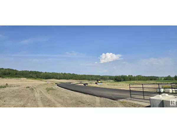 Rural Parkland County, AB T7X3S4,#18 54102 Range Road 274