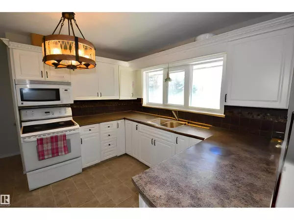 Rural Parkland County, AB T7Y2B9,52502 RGE ROAD 12