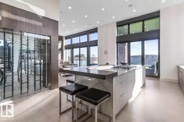 Edmonton, AB T6W4A8,5536 CHEGWIN PT SW