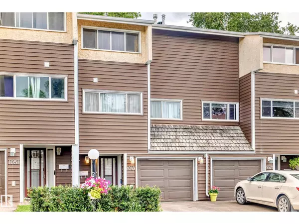 1049 MILLBOURNE E NW, Edmonton, AB T6K2K2