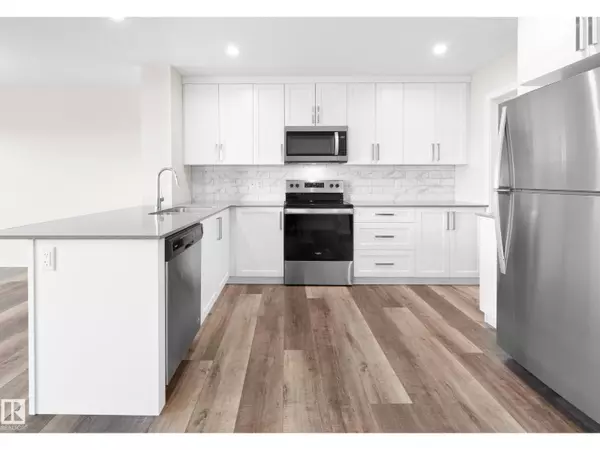 752 Berg LO, Leduc, AB T9E1G8