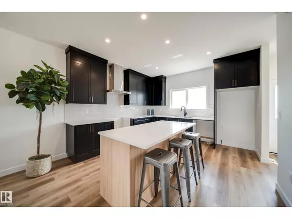 Fort Saskatchewan, AB T8L0W3,59 Sienna BV