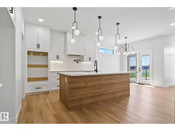 Edmonton, AB T5S0E1,3138 Magpie Wy NW NW