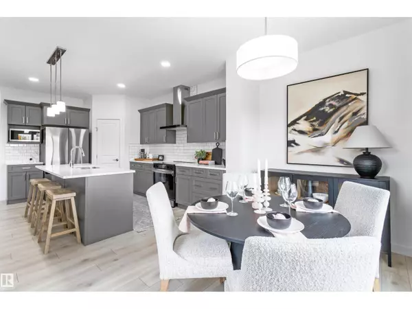 Edmonton, AB T6M3H7,20968 22 AV NW