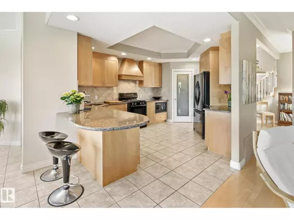 St. Albert, AB T8N1H6,19 Mission AV