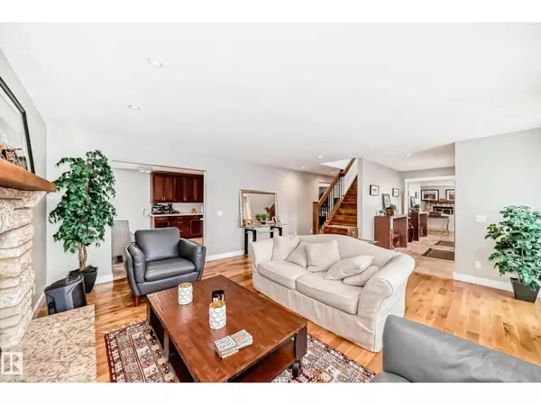 Edmonton, AB T6J6C7,12403 29A AV NW