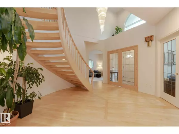 Edmonton, AB T5N1Y5,10507 131 ST NW