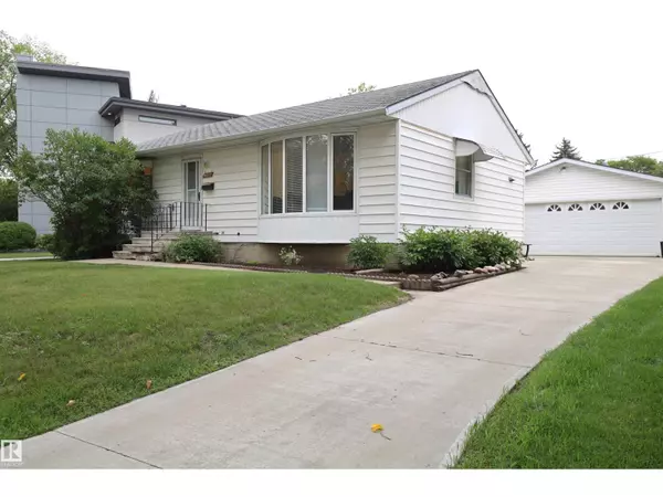 9211 147 ST NW, Edmonton, AB T5R0Y6