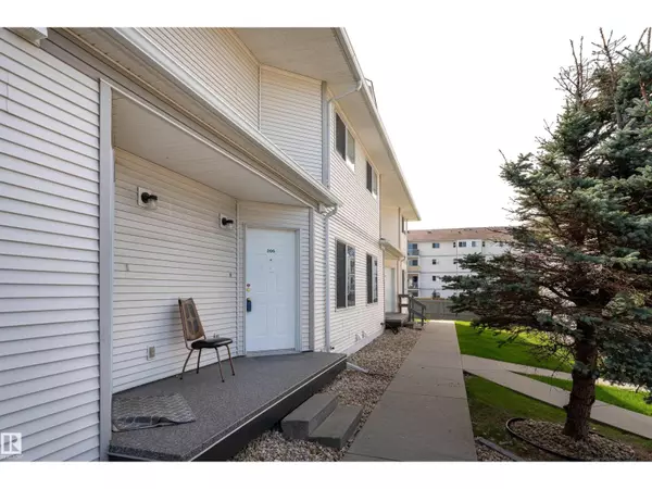 #206 801 BOTHWELL DR, Sherwood Park, AB T8H2L1