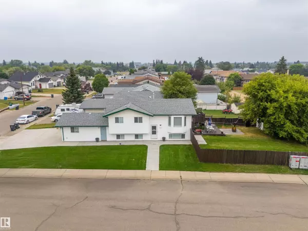 4502 49 AV, Cold Lake, AB T9M1Z6