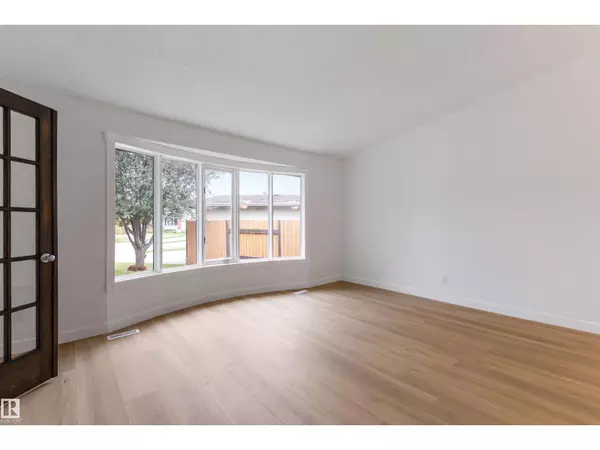 Edmonton, AB T6L4B8,3920 47 ST NW