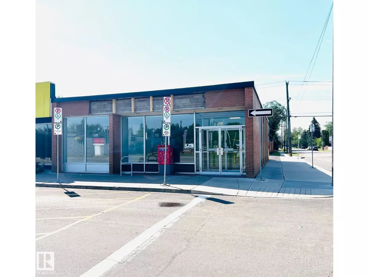 Edmonton, AB T6C0Z2,8951 82 AV NW