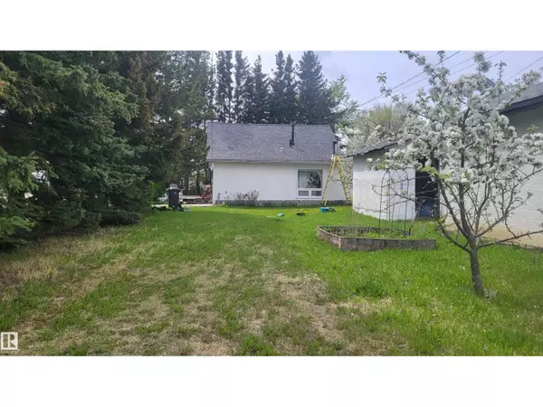 Drayton Valley, AB T7A1J1,4804 47 AV