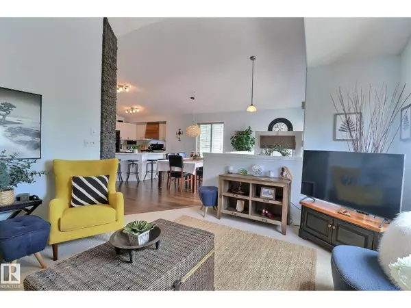 Edmonton, AB T6W1N5,4343 MCMULLEN WY NW SW