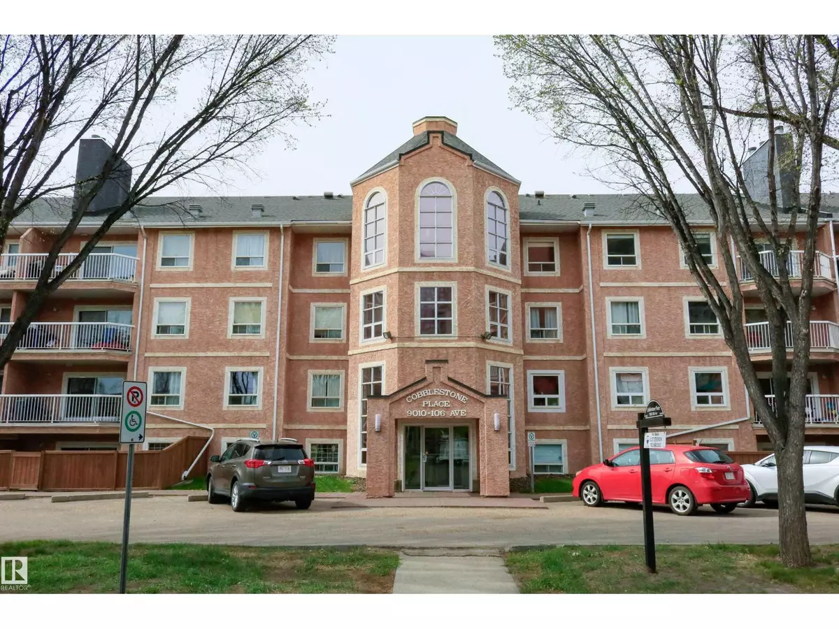 Edmonton, AB T5H4K3,#316 9010 106 AV NW NW