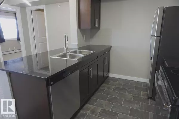 Edmonton, AB T6R0W3,#409 5810 MULLEN PL NW