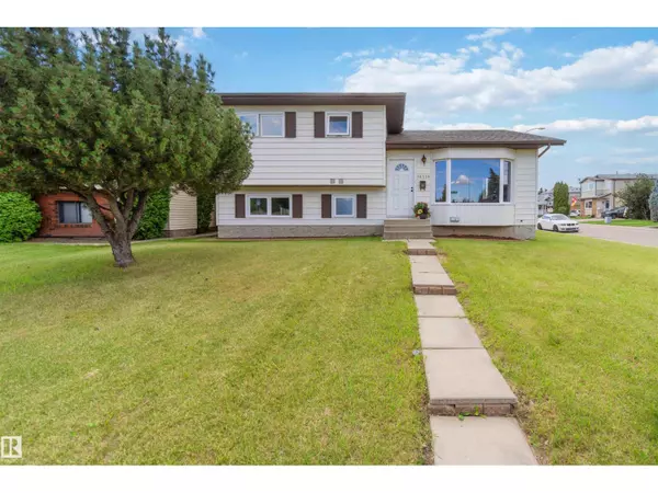 18519 57 AV NW, Edmonton, AB T6M1Z8