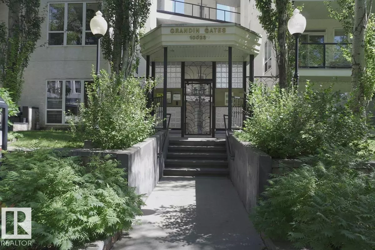 Edmonton, AB T5K1J5,#434 10023 110 ST NW