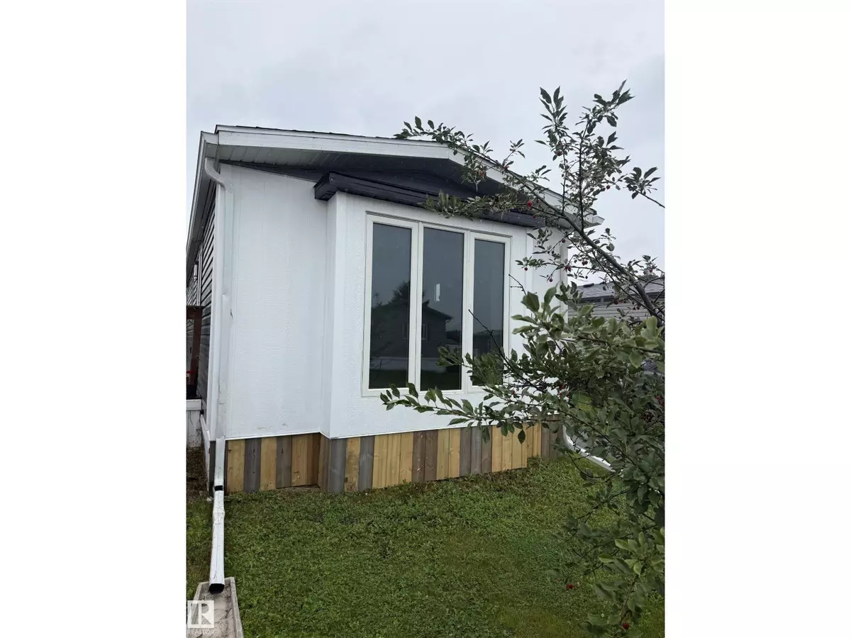 Rural Parkland County, AB T7X3R2,812 53222 RGE RD 272