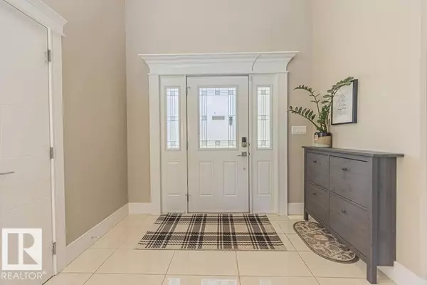 Edmonton, AB T6W0Z5,4136 CHARLES LINK LI SW