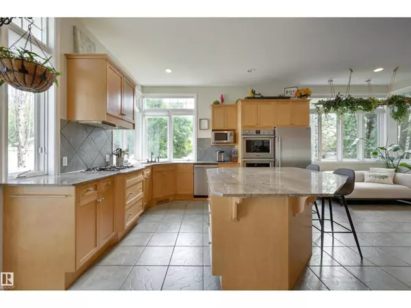 Edmonton, AB T5N2B7,10615 134 ST NW