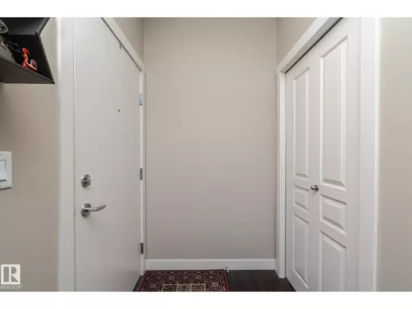 Edmonton, AB T6T0T2,#402 2207 44 AV NW