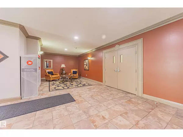 Edmonton, AB T6R3K1,#110 1406 HODGSON WY NW