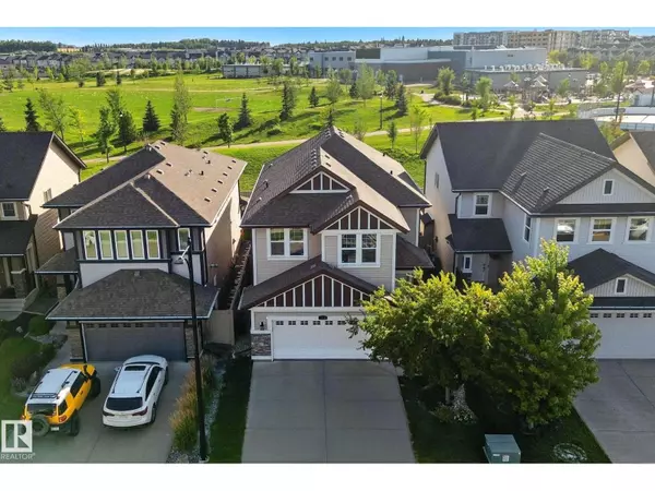 Edmonton, AB T6W2G3,3875 AGAR GREEN SW