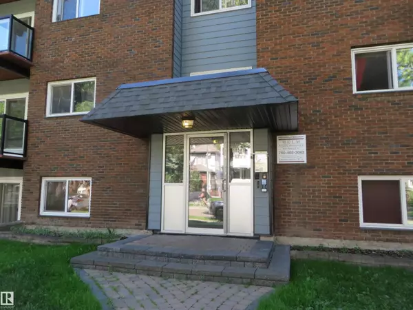 Edmonton, AB T6E2E1,#102 10547 83 AV NW