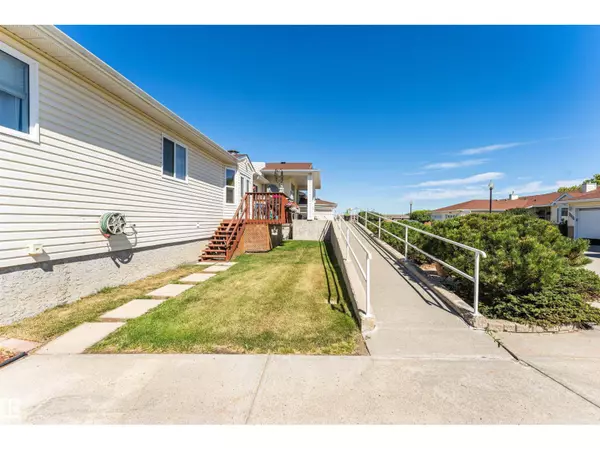 Morinville, AB T8R1V7,#207 10502 101 AV