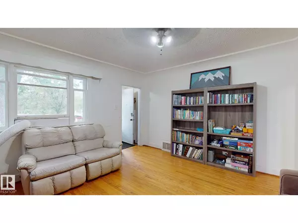 Edmonton, AB T5B0H4,7611 112S AV NW