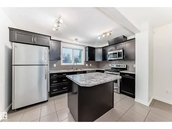 Edmonton, AB T5T3Y6,351 SECORD BV NW