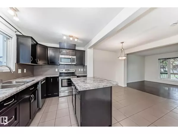 Edmonton, AB T5T3Y6,351 SECORD BV NW
