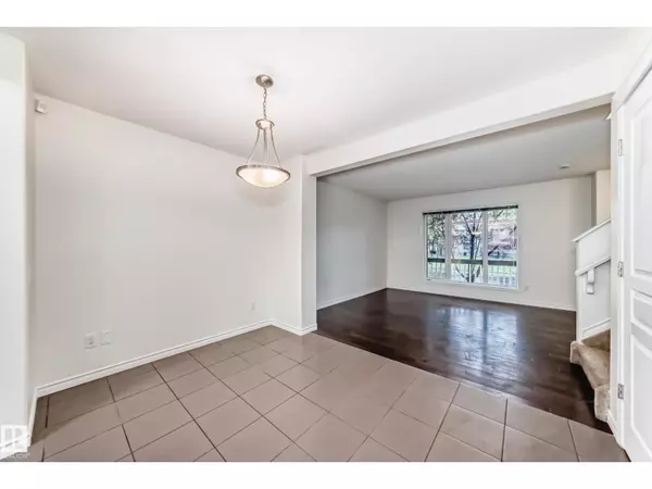 Edmonton, AB T5T3Y6,351 SECORD BV NW