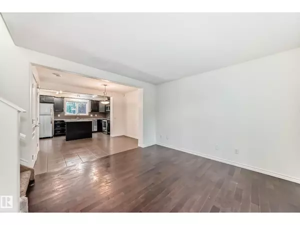Edmonton, AB T5T3Y6,351 SECORD BV NW
