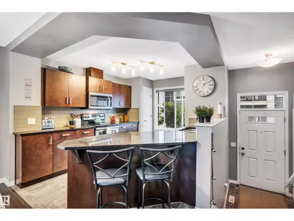 Edmonton, AB T6X1R8,#19 4050 SAVARYN DR SW SW