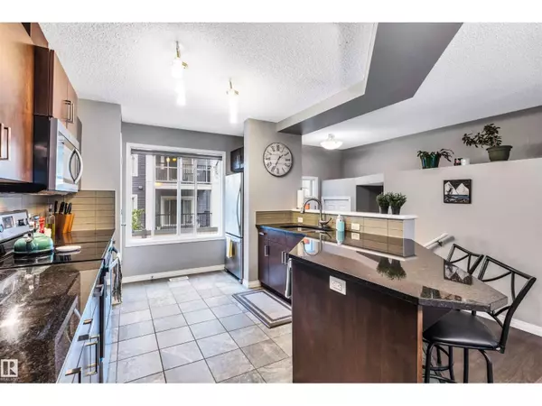 Edmonton, AB T6X1R8,#19 4050 SAVARYN DR SW SW