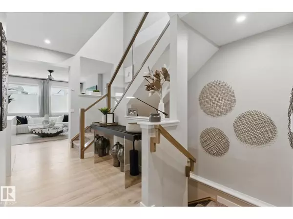 Edmonton, AB T6X3A3,3937 3A AV SW