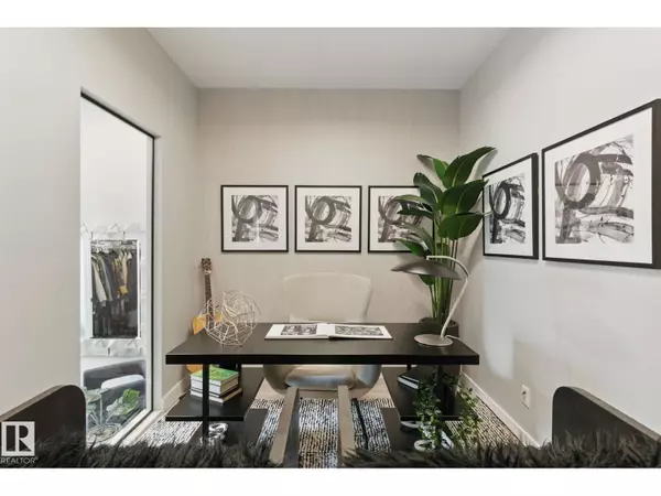 Edmonton, AB T6X3A3,3937 3A AV SW