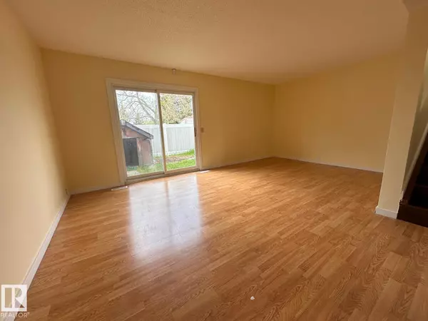 Edmonton, AB T6L2Z3,#41 2024 57 ST NW