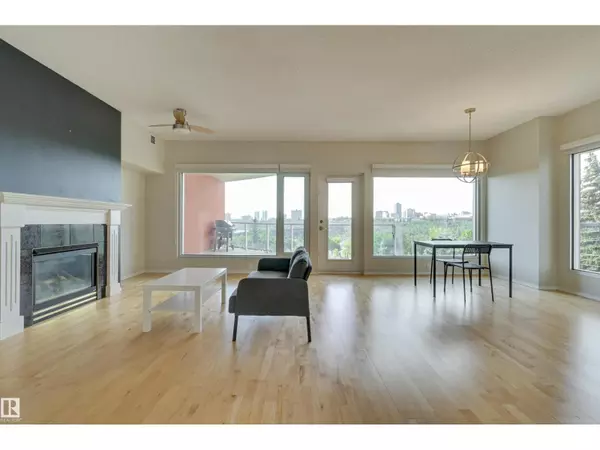 Edmonton, AB T5K2W3,#501 9708 110 ST NW