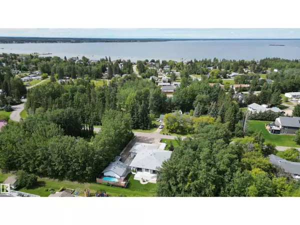 Rural Lac Ste. Anne County, AB T0E0A0,21 Power DR