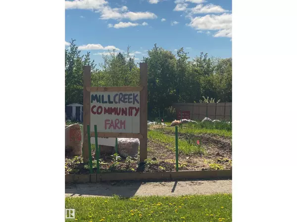 Edmonton, AB T6C3Y1,8105 95A ST NW