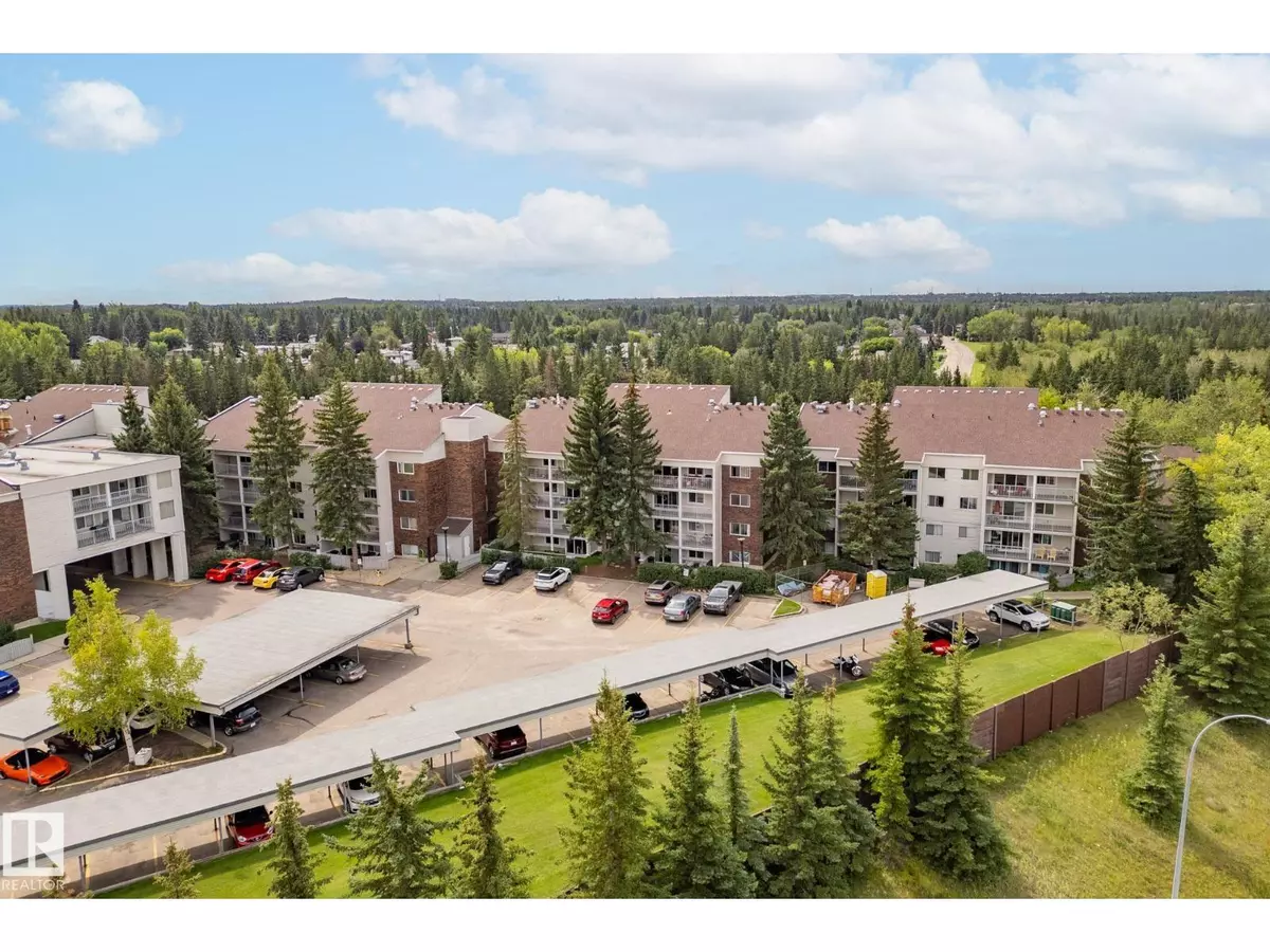 Edmonton, AB T6J4A9,#305 4404 122 ST NW