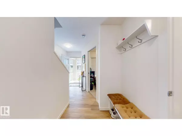 Edmonton, AB T6W4N6,#64 1110 DANIELS LINK LI SW