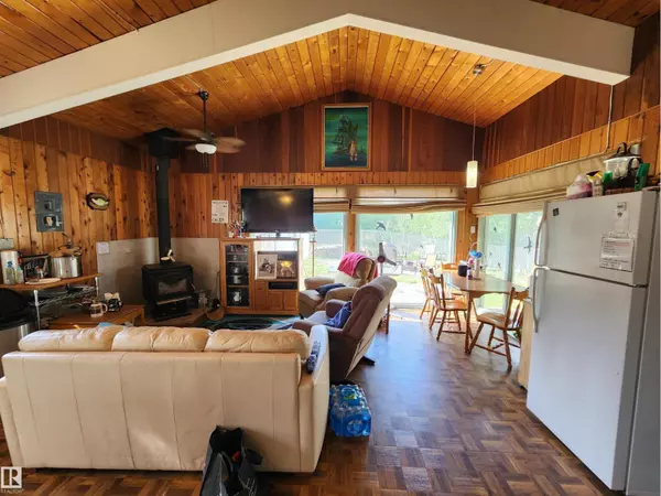 Rural St. Paul County, AB T0A0C0,122 60032 Scndry 867