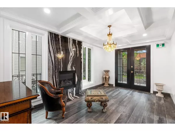 Edmonton, AB T5K0R6,11833 102 AV NW