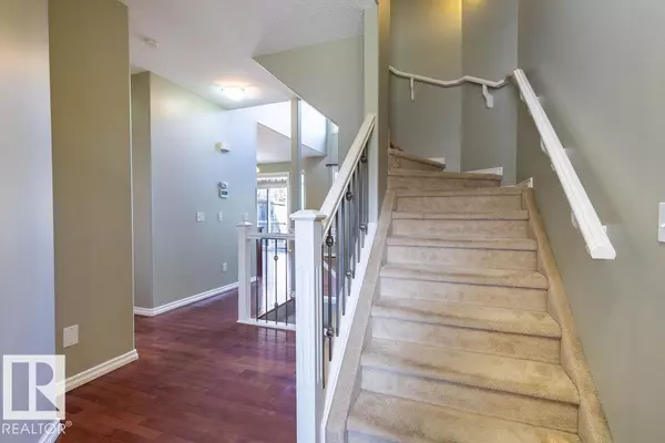 Edmonton, AB T6W1W8,11546 11 AV SW