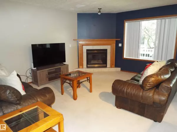 Leduc, AB T9E8J6,#102 4302 48 ST