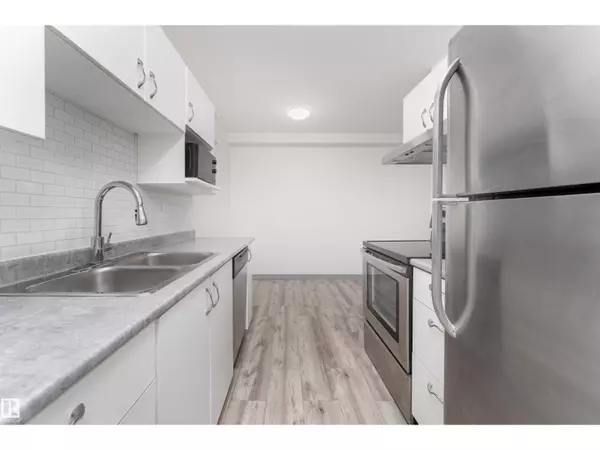 Edmonton, AB T5A1C2,#4B 13230 FORT RD NW